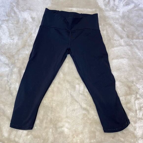 Lululemon Black Cropped Leggings | Size 8 - Picture 2 of 4
